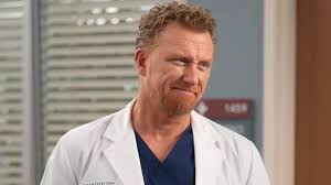 Ator de ‘Grey’s Anatomy’ comenta rumores sobre Arthur Weasley na série de ‘Harry Potter’: “Sou um enorme fã”