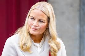 « Je suis inquiet pour sa santé » : le prince hériter de Norvège révèle l'état « dégradé » de son épouse Mette-Marit
