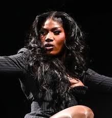 Doechii Gives Ayo Edebiri a Lap Dance: A Viral Moment