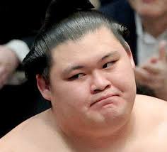 大の里、ぼう然 初日敗れる 横綱昇進後、初の初日黒母子 若隆景に金星配給し、３場所ぶりの優勝に不安なスタート