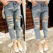 Hasil gambar untuk celana jeans robek wanita