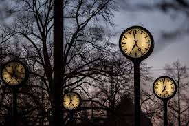 ¿Fin del cambio de horario? Proyectos de ley pretenden terminar con él