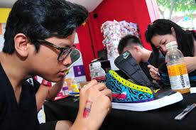 Mark Ong, young designer from Singapore, got his visibility in the sneakers culture after winning a competion for customized shoes promoted by Nike, ... - markong