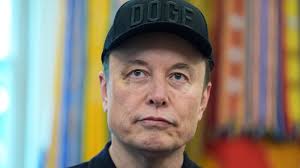 Tesla bietet Elon Musk Billionen-Dollar-Bonus für ambitionierte Ziele - Imagen principal del artículo