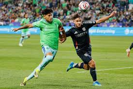Sounders look to finish sweep of Quakes