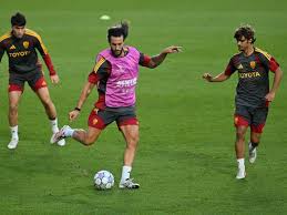 Fenerbahçe-Roma, le UFFICIALI: le scelte su Mora, Dybala e Greenwood 👀