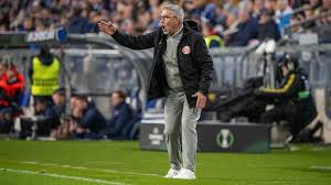 Uefa Conference League: Bei 1:1 in Posen – Fischer wütet über Witz-Elfer