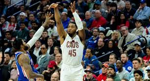Donovan Mitchell domina e Cavaliers atropela 76ers
