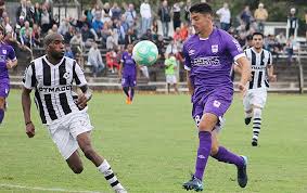 Wanderers y Defensor Sporting empataron en el Parque Viera