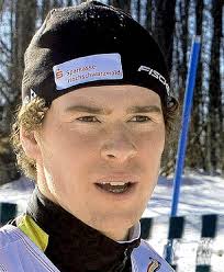 Skilangläufer Jonas Löffler sprintet auf Rang zwei
