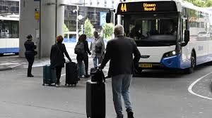Ontmoeting met passagier laat buschauffeur Peter niet meer los: ’Wat zou er van hem geworden zijn?’