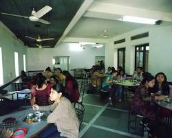 Image of IIHMR University cafeteria