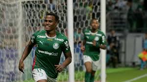 Asistencia de lujo y gol de Jhon Arias en el triunfo de Palmeiras
