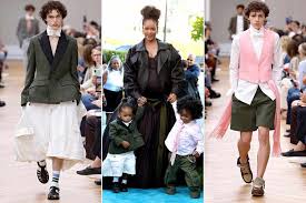 Rihanna et ses fils : icônes de mode en Dior à l'avant-première des Schtroumpfs !
