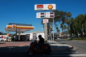 Energy Secretary Says Gas Prices May Stay Above $3 Until 2027