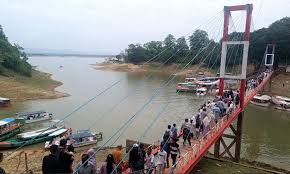 Rangamati tourism rebounds as Eid holidaymakers flock to hill district