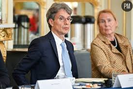 Emmanuel Razavi Critique la Politique Française Envers l'Iran - Imagen principal del artículo