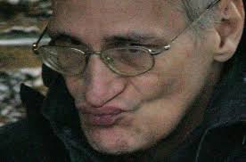 Le meurtrier en série Francis Heaulme a été renvoyé jeudi devant les assises pour le double meurtre ... - 574357_francis-heaulme-a-montigny-les-metz-le-3-octobre-2006