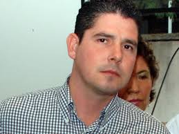 El ex presidente municipal de Tuxtepec, el priísta Gustavo Pacheco, fue ejecutado hoy por la mañana por dos personas cuando llegaba a la obra en ... - hoy-el-presidente-gustavo-pacheco-villasec3b1or-rendirc3a1-su-tercer-y-c3baltimo-informe-de-gobierno1