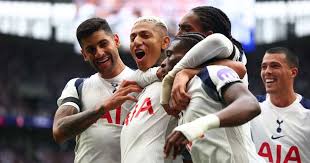 Frank lauds 'exceptional' Richarlison after 'dream start'