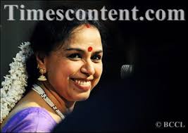 Carnatic classical singer Sudha Raghunathan performs at Meenakshi Sundararajan Fine Arts Academy at Kodambakkam in Chennai - Sudha-Raghunathan