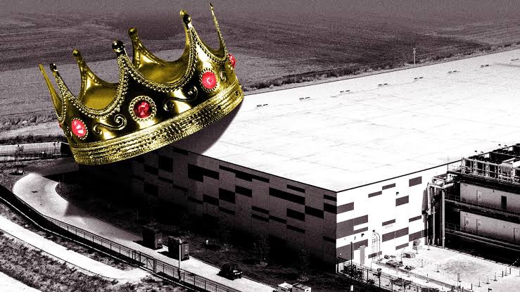 Trump and AI investors wage campaign to save data centers; Trump warns 'let data reign' as 61% of Americans oppose new builds