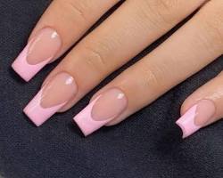 Hình ảnh về Pink french nails