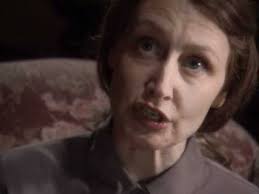 Margaret White in the 2002 remake - Hpdefault