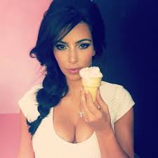 Kim Kardashian Images?q=tbn:ANd9GcS7t7TyBGvpHhtPtHhyC0cW1FHDr8sHuztmnlKd3-4_p6ZSPRlDdQ