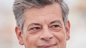 Paris, Sète, Buenos Aires... Comment Benjamin Biolay réinvente son quotidien d'un pied-à-terre à l'autre