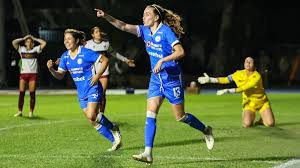 Cruz Azul Femenil se sacude la goleada y le pega al Atlante