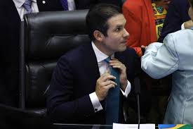 Escândalo! Deputado Demite Fantasmas Após Denúncia Explosiva! - Imagen principal del artículo