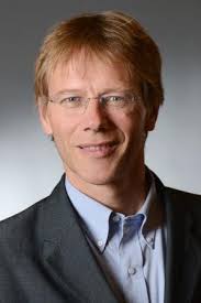 Dr. Thomas Maissen ist vom Präsidenten der Max Weber Stiftung – Deutsche Geisteswissenschaftliche Institute im Ausland, Prof. Dr. Dr. h. c. Heinz Duchhardt, ... - Portrait_Maissen