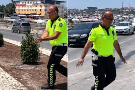 Hatay'da polisin yaptığı hareket Bakan Mustafa Çiftçi'yi duygulandırdı — Haberler