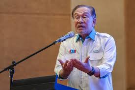 ‘He applied, I approved’: Anwar says of RM486,000 Japan trip bill for Dr Mahathir