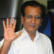 Director Kundan Shah, who had helmed the much-acclaimed satire Jaane Bhi Do Yaaro way back in 1983, will be making a comeback to the genre with another film ... - kundanshah-2