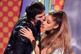 Znalezione obrazy dla zapytania ariana grande tca