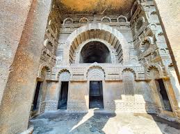 Bedse Caves – A Unique Buddhist Vihara | Puratattva