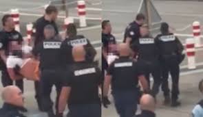 ¡Pánico en Ryanair! Borracho intenta abrir puerta en pleno vuelo - Imagen principal del artículo