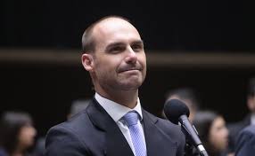 STF marca julgamento de Eduardo Bolsonaro em processo por coação na investigação da trama golpista