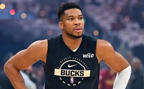 ¡Giannis Vuelve! Bucks vs. Kings: ¿Qué esperar del partidazo?