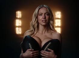 Sydney Sweeney perde 200 mil seguidores após campanha sensual para app de previsões esportivas