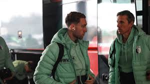 Mit Arthur Chaves von Beginn an: Startelf in München