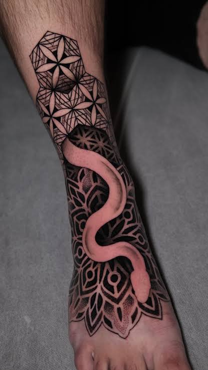 Did this negative space snake on top of the geometry for my client ...