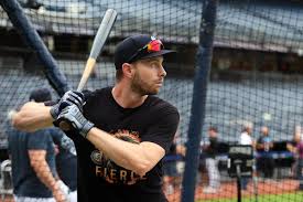 Tigers sign veteran OF Austin Slater to a minor league deal