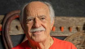 Ary Fontoura, 93 anos, 6 décadas de Globo, cerca de 50 novelas e 30 filmes: 'Evidentemente que a idade, às vezes, pesa. É um cansaçozinho, mas a gente se recupera e volta a fazer. Enquanto a vida é esperança, vamos seguindo'
