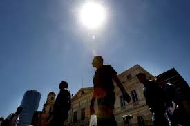 Piura registra noches hasta 6,5 °C más cálidas de lo normal y máximas de 37,2 °C