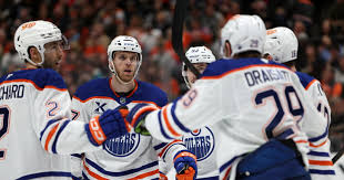 NHL Playoffs Tracker: Series Results, Top Scorers, April 26 Schedule