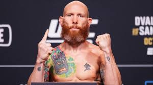 Josh Emmett headlines UFC Vegas 114 against surging prospect on six-fight streak