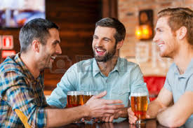 Resultado de imagen de amigos en el bar
